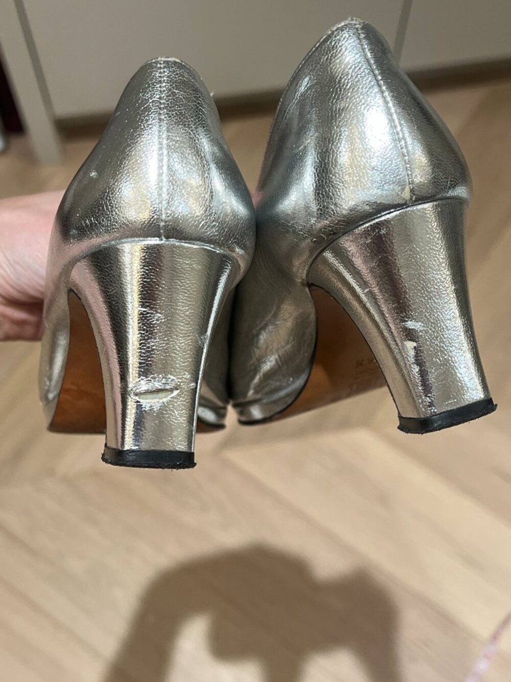 Christian Dior Vintage 90s Silver Metallic Leather Square Toe Pumps, Size 36.5 - Picture 9 of 9